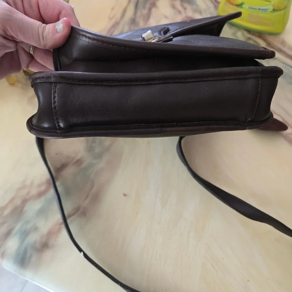 Georgetown Leather Design Brown Crossbody Bag Y2K Vintage Leather Satchel